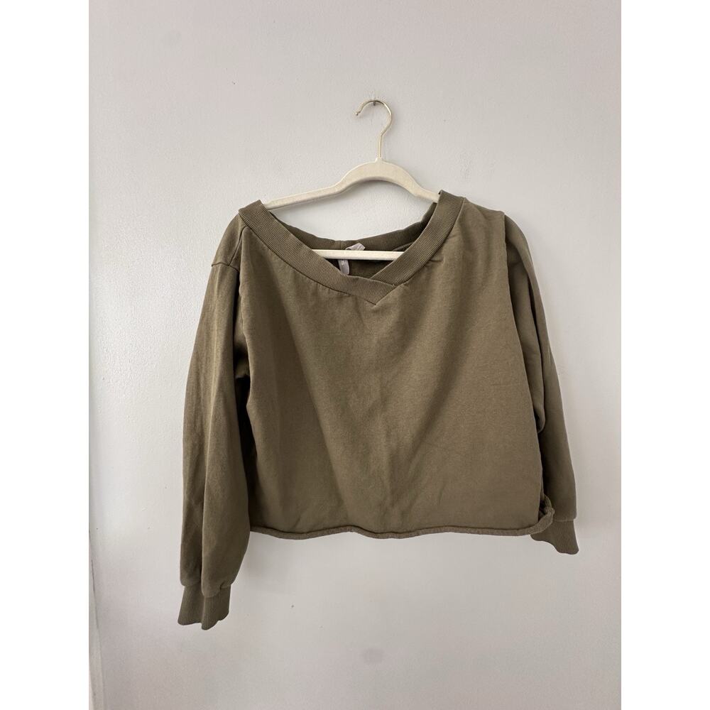 ASOS Women's Cropped Sweater Size 6 Olive Army Green Athletic